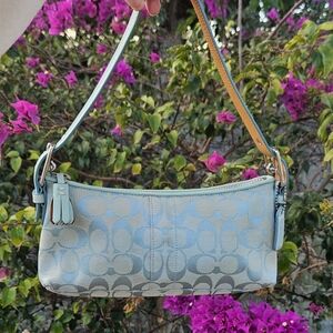 Coach Signture East West Demi Hampton Baguette Ice Blue 6371